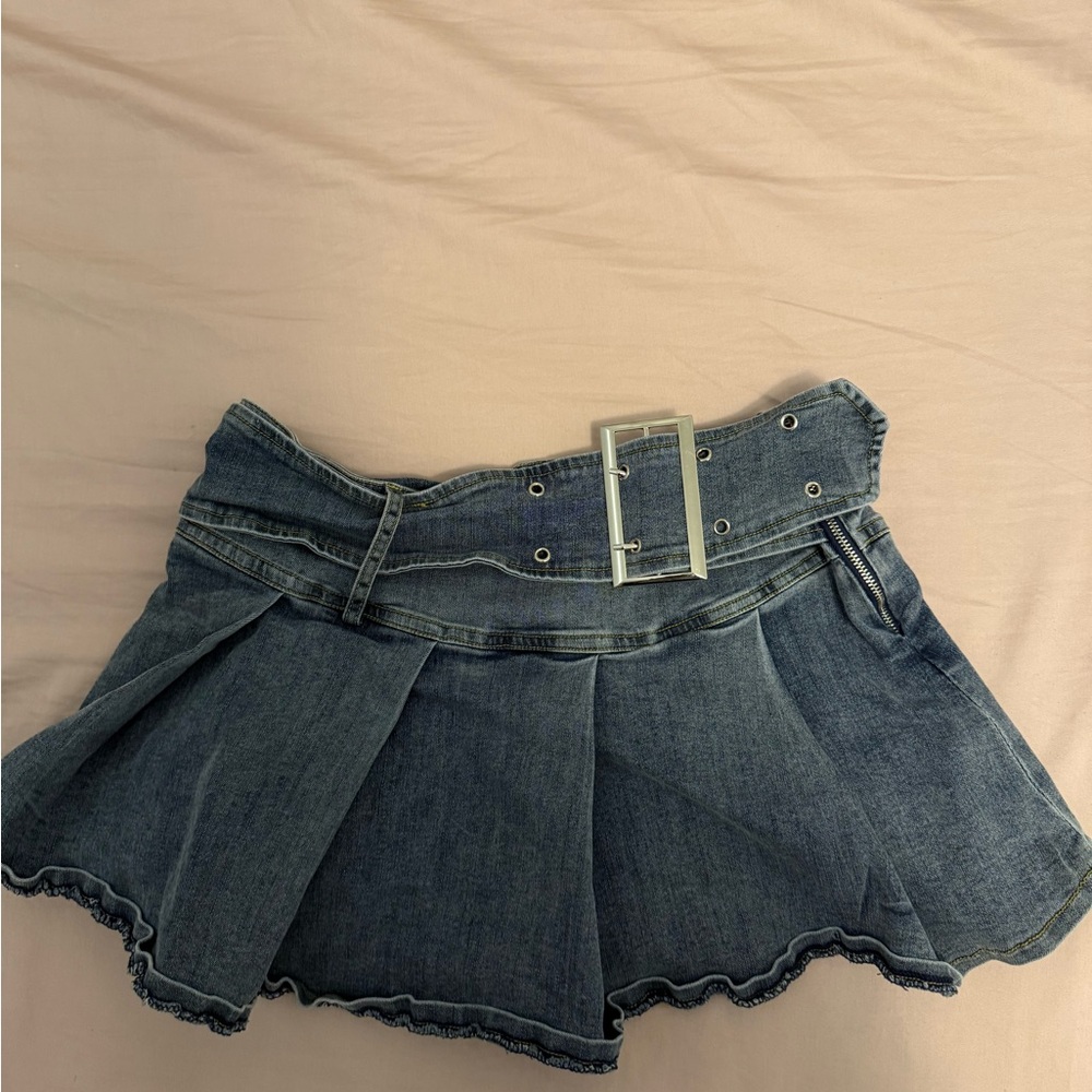 Trendy Denim Mini Skirt with Belt
